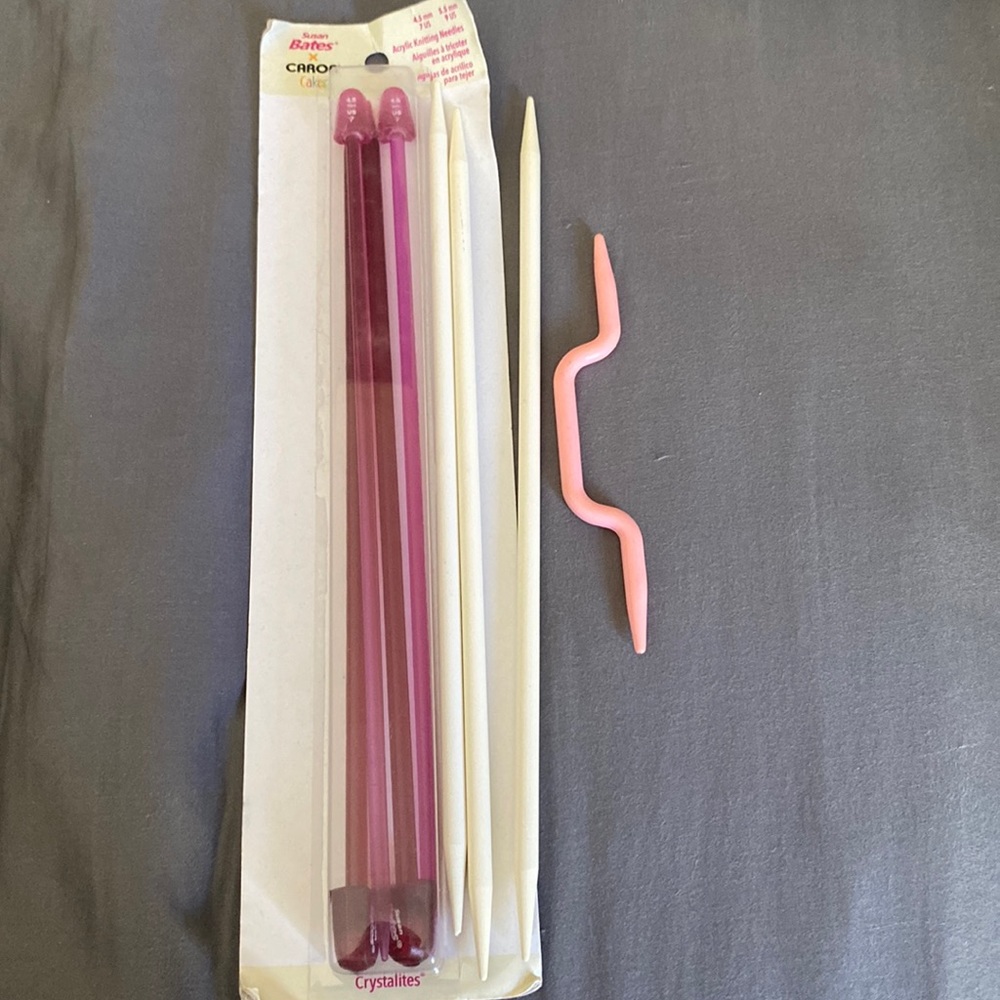 Set of Knitting Needles